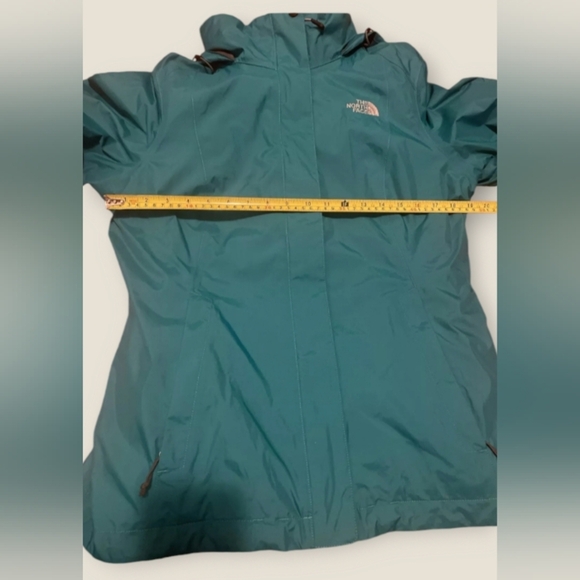 Women's The North Face Hyvent 2 In 1 Removable Liner Hooded Jacket (M) - Picture 9 of 10